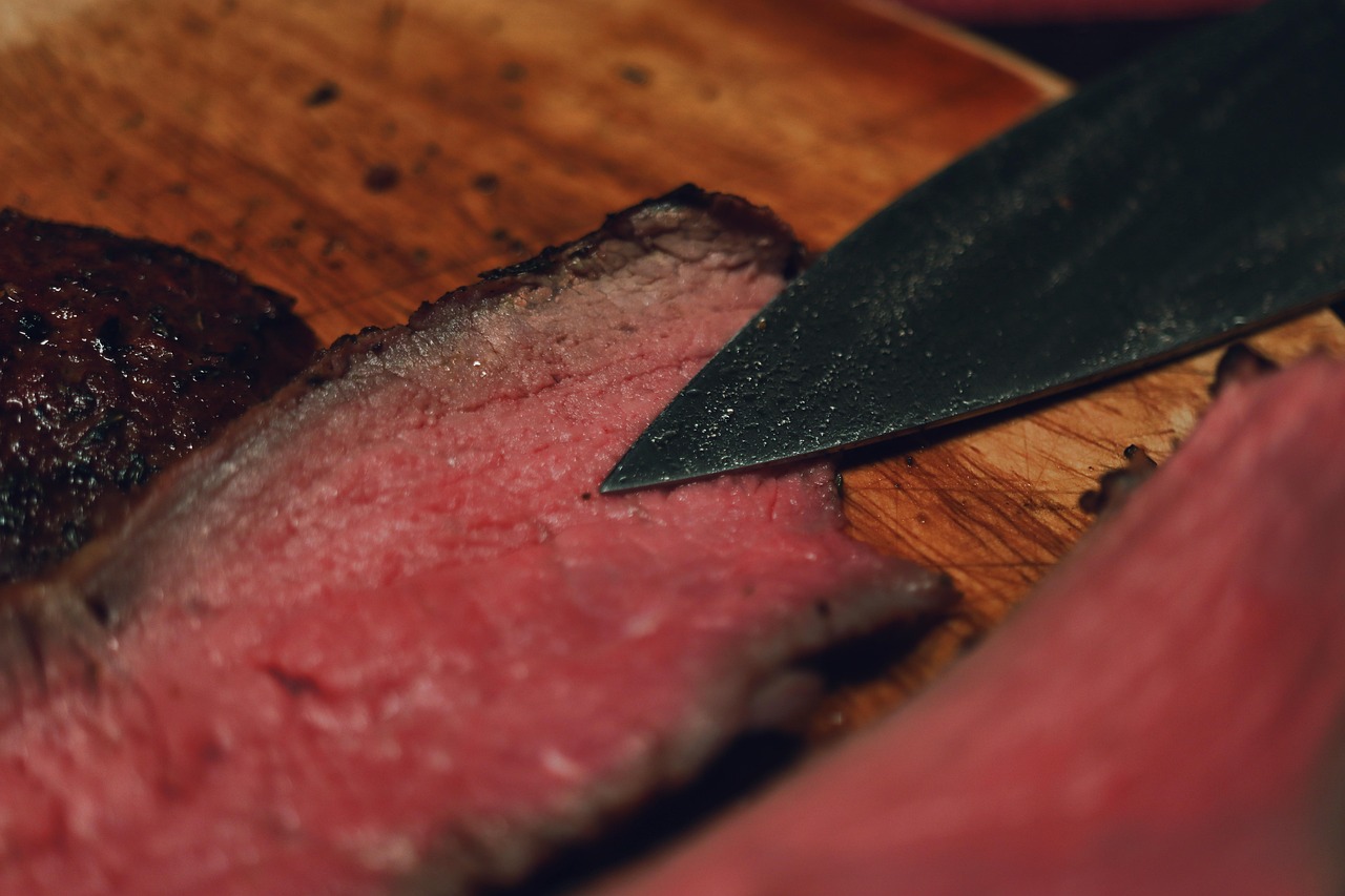 お歳暮の早割肉ギフトとしてのローストビーフの保存方法は？